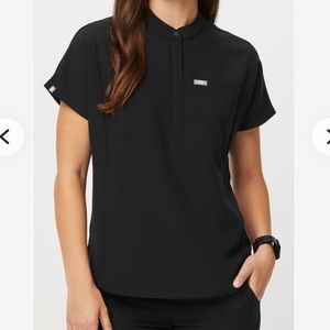 Figs Montex top in Black